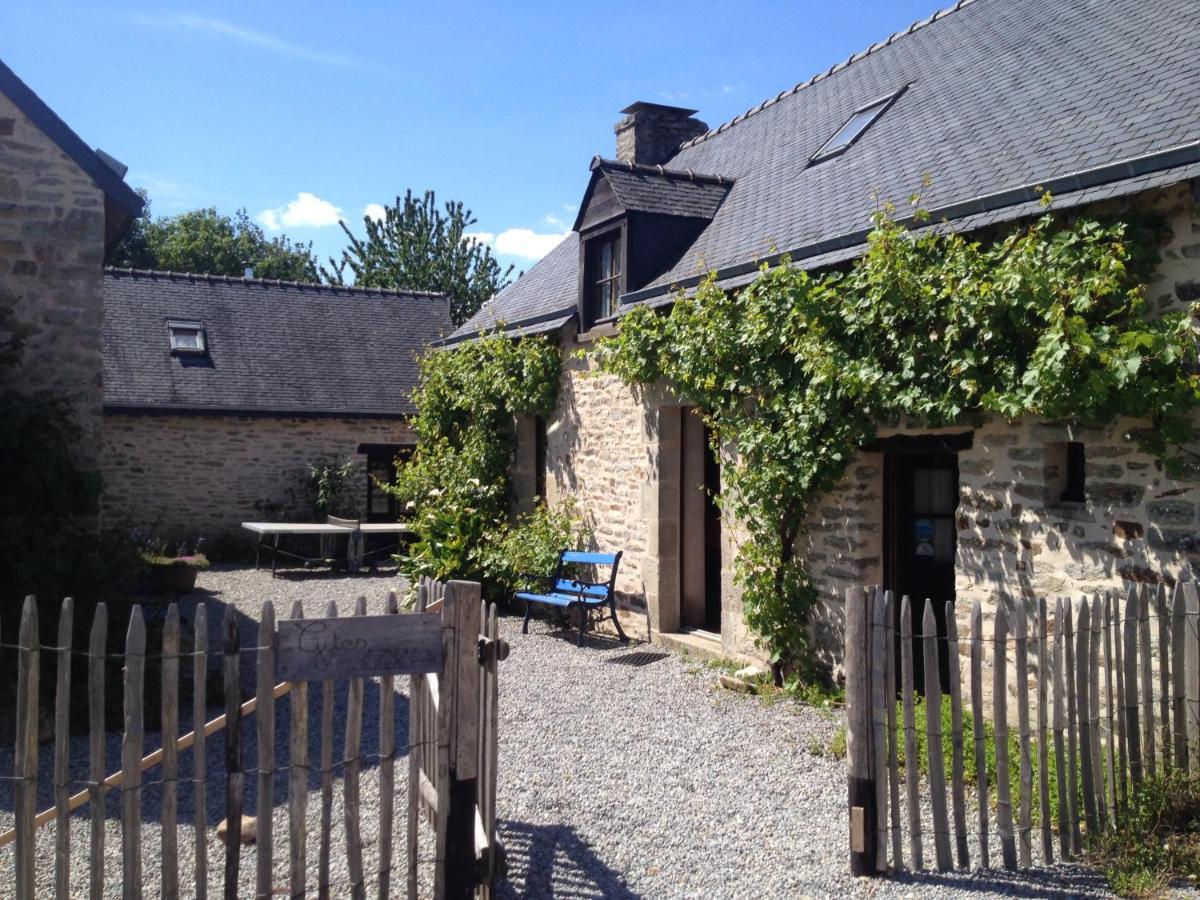 Gites Calmes Ecologiques Saint-Symphorien  المظهر الخارجي الصورة